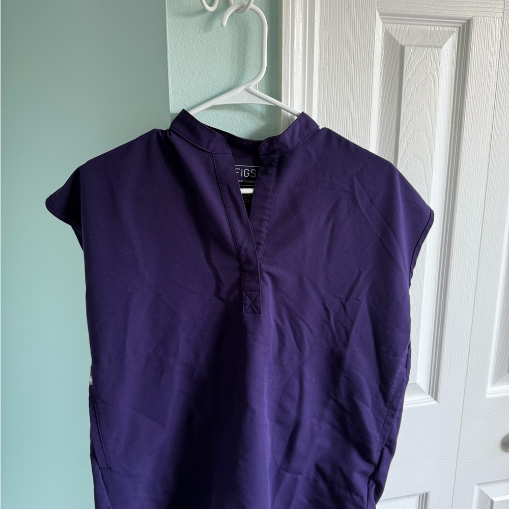 Figs Purple Scrub Top